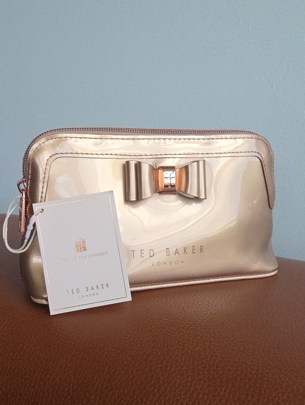 TED BAKER LONDON NWT Julis Metallic Rose Gold Bow Cosmetic Case